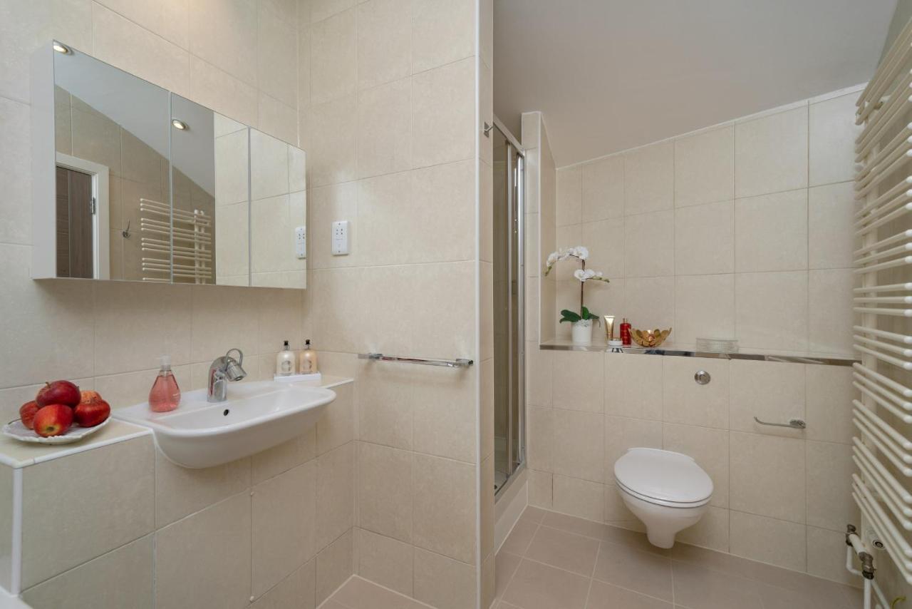 Huge & Central 3 Bedr, 4 Beds, 2,5 Bath Covent Gdn ロンドン エクステリア 写真
